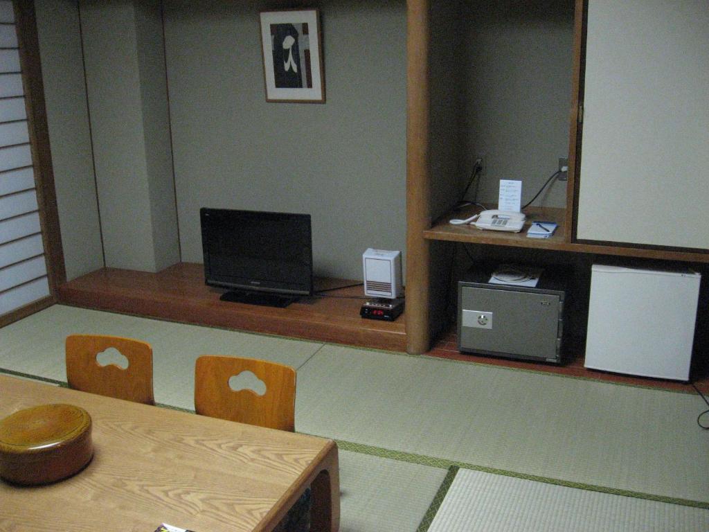 Gosho Nishi Kyoto Heian Hotel Стая снимка